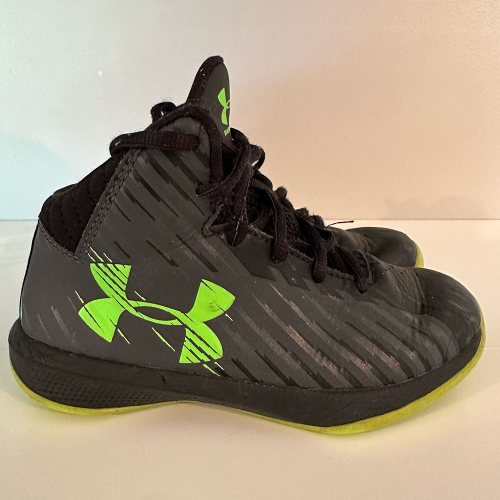 Under Armour Basketball Shoes Size 12K